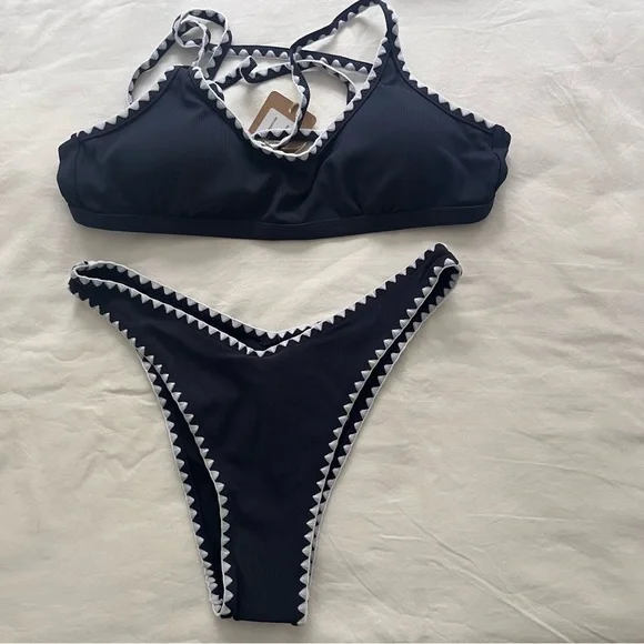 NWT Berlook Navy Contrast Stitch Bikini Top & Bottom Full Set Size Medium - Picture 3 of 13